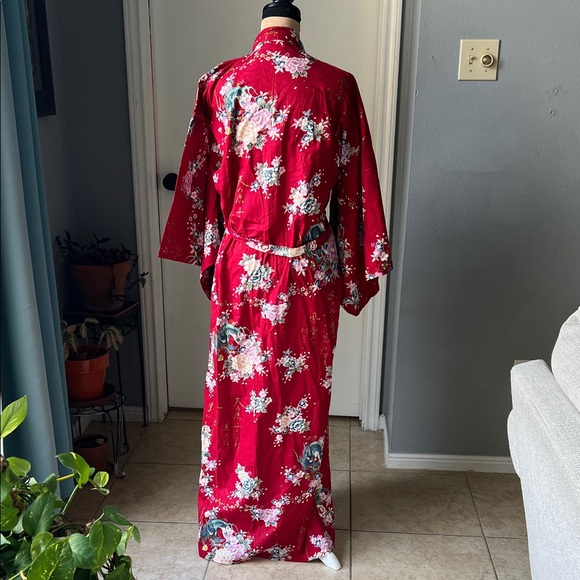 Japanese Kimono Robe - Picture 4 of 8